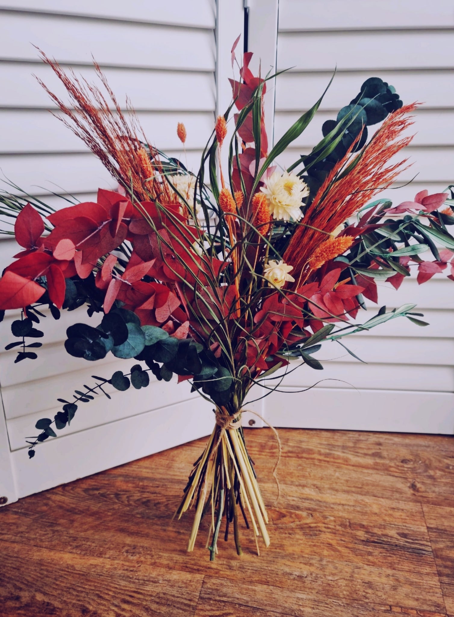 Dried flower bouquet