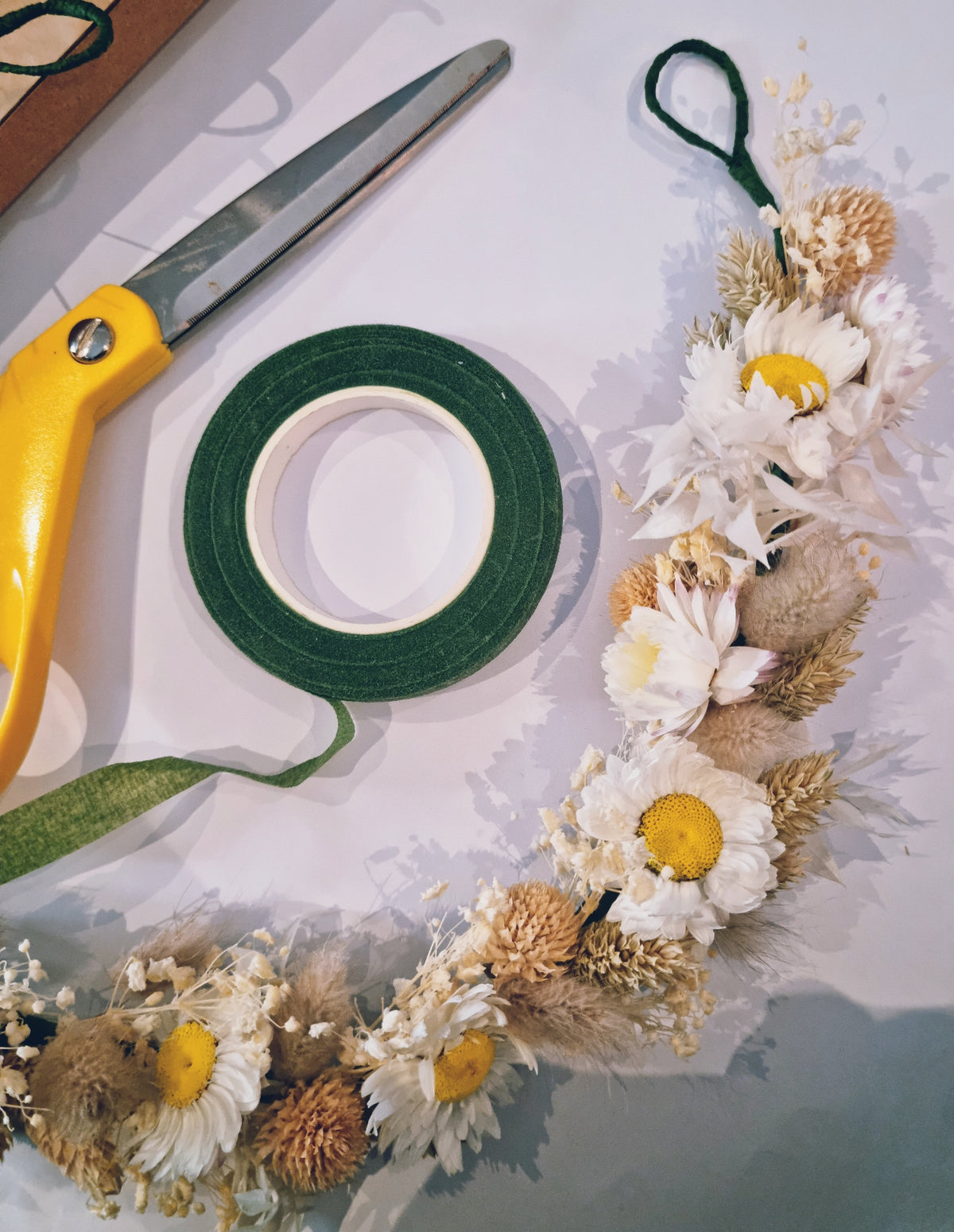 An image of the kit for DIY crown