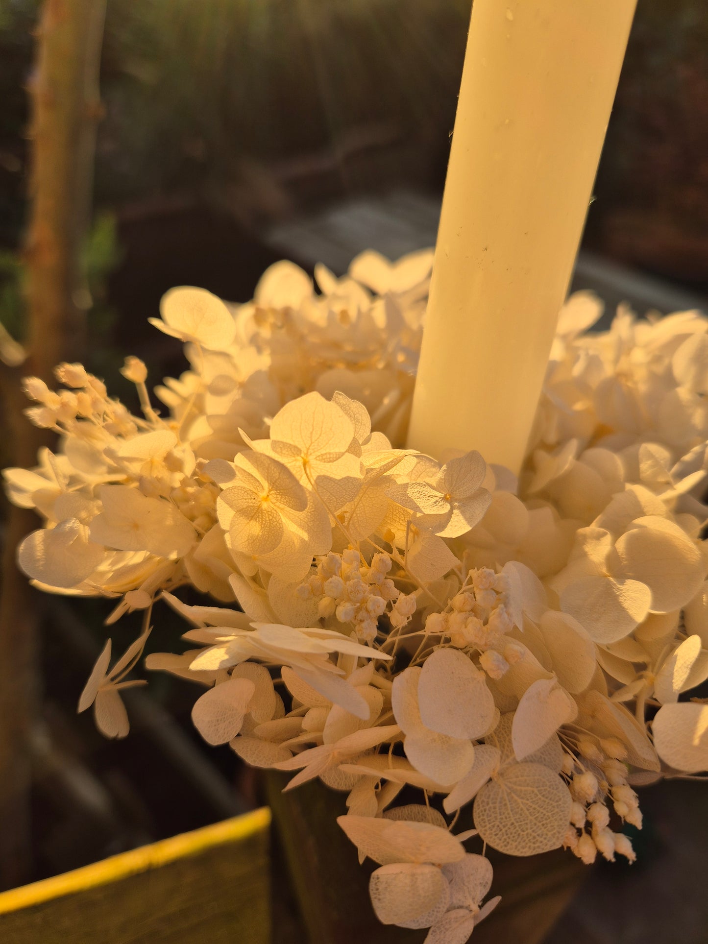 White Christmas Table Decor